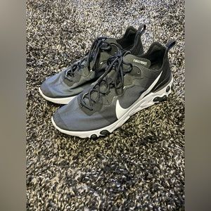 Men’s Nike React Element 55